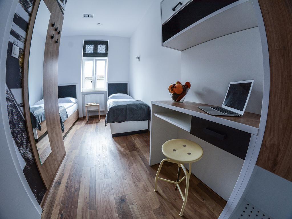 Mariacka 13 Wygodne Spanie Katowice Bagian luar foto