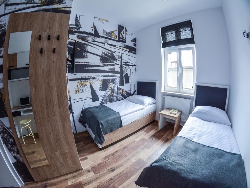 Mariacka 13 Wygodne Spanie Katowice Bagian luar foto